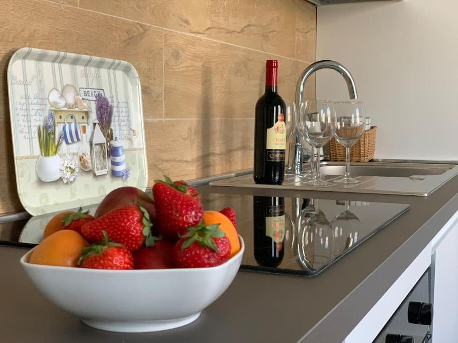 Enjoy Toscana ! Ливорно Экстерьер фото